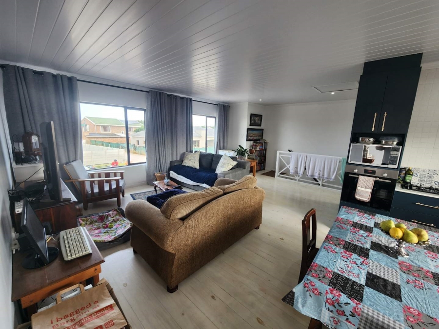 5 Bedroom Property for Sale in Fraaiuitsig Western Cape